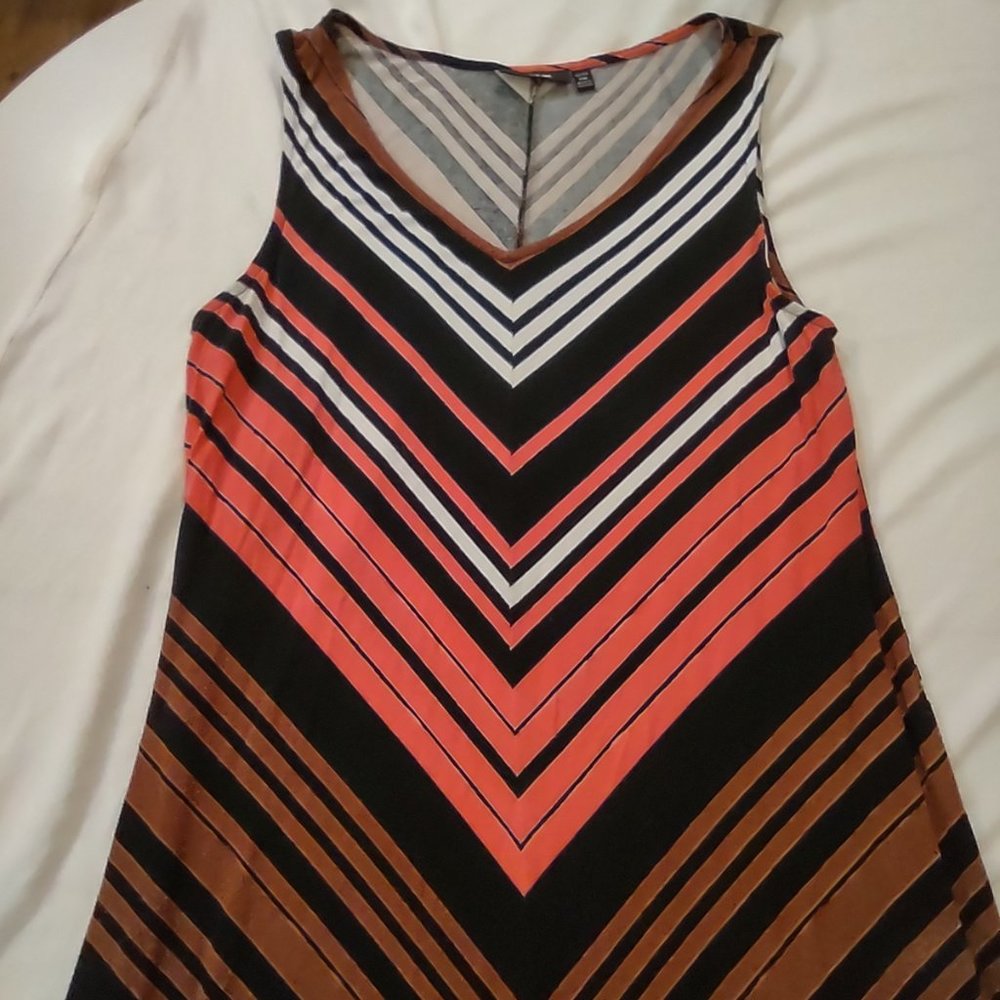 APT 9 CHEVRON PATTERN TANK DRESS SLEEVELESS STRIPED MAXI-V HANDKERCHIEF HEM PM